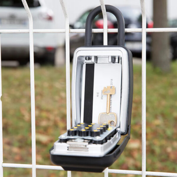 Master Lock 5422 tabalukk-võtmekarp 12-kohalise koodiga Palmett Lukud