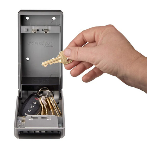 Master Lock 5481 seinale kinnitatav võtmekarp Palmett Lukud