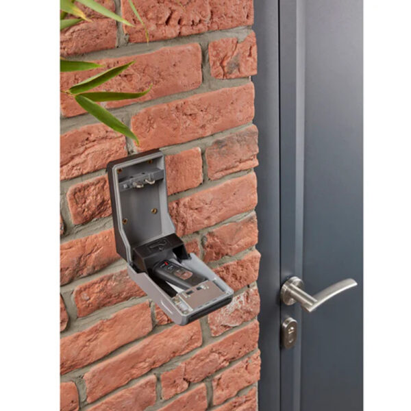 Master Lock 5481 seinale kinnitatav võtmekarp Palmett Lukud