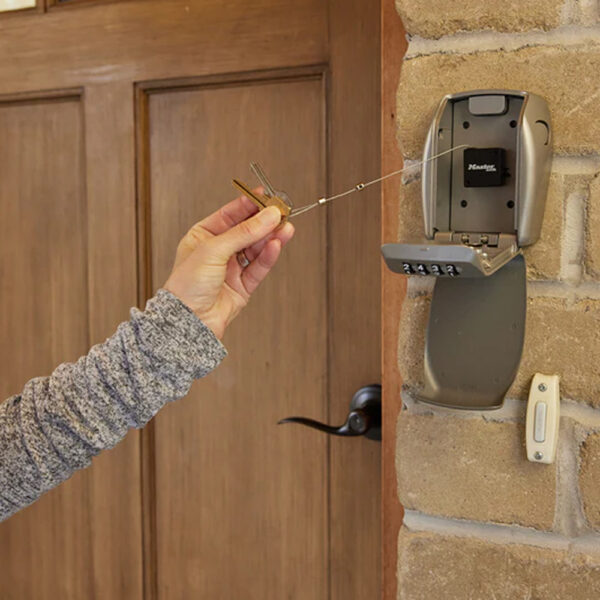 Master Lock võtmekapi kaabel 5490 Palmett Lukud