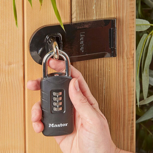 Master Lock koodiga tabalukk 656 Palmett Lukud
